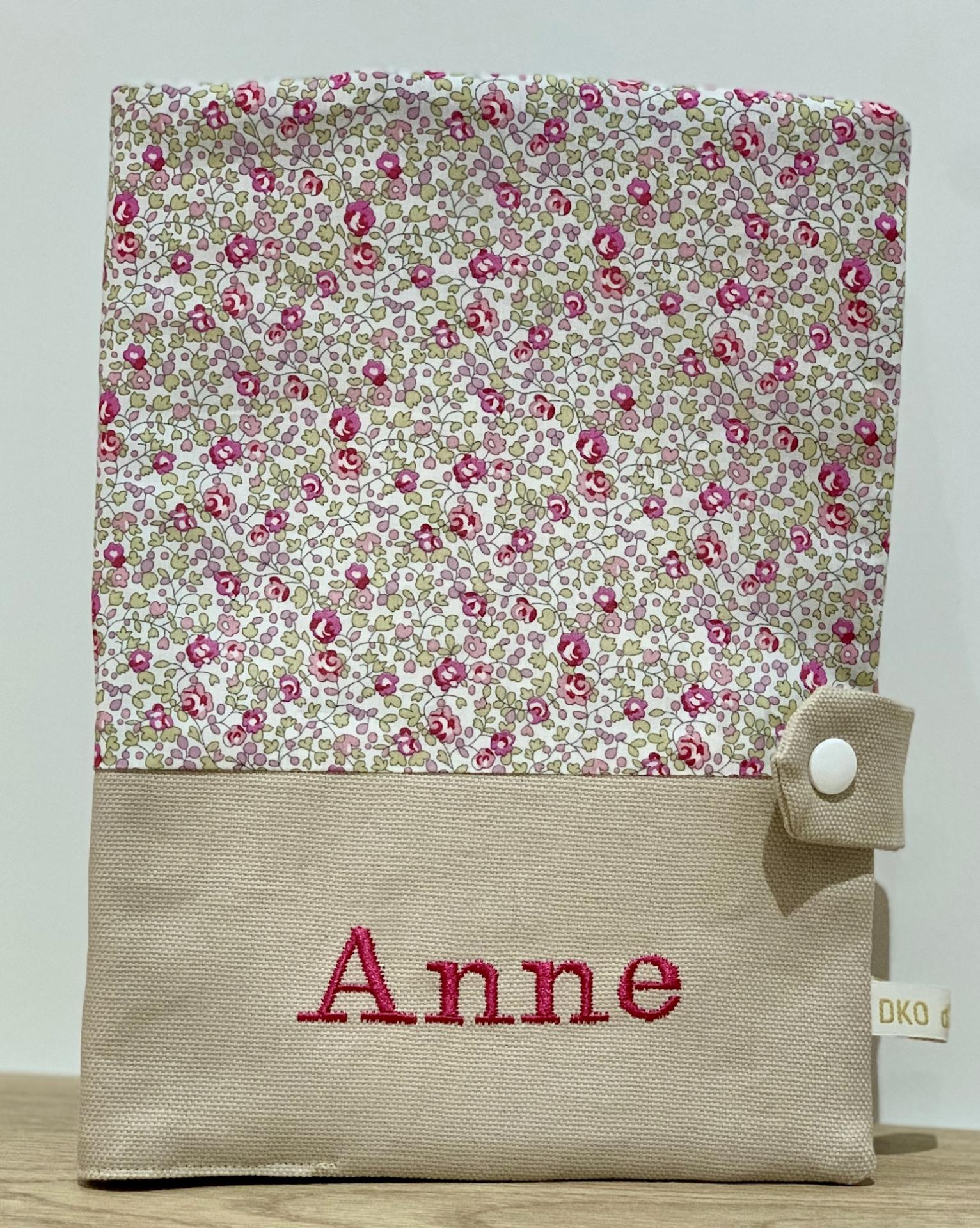 Prot&egrave;ge carnet de sant&eacute;