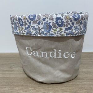 Grande panière rangement bébé personnalisée avec prénom brodé DKO d'Anne So