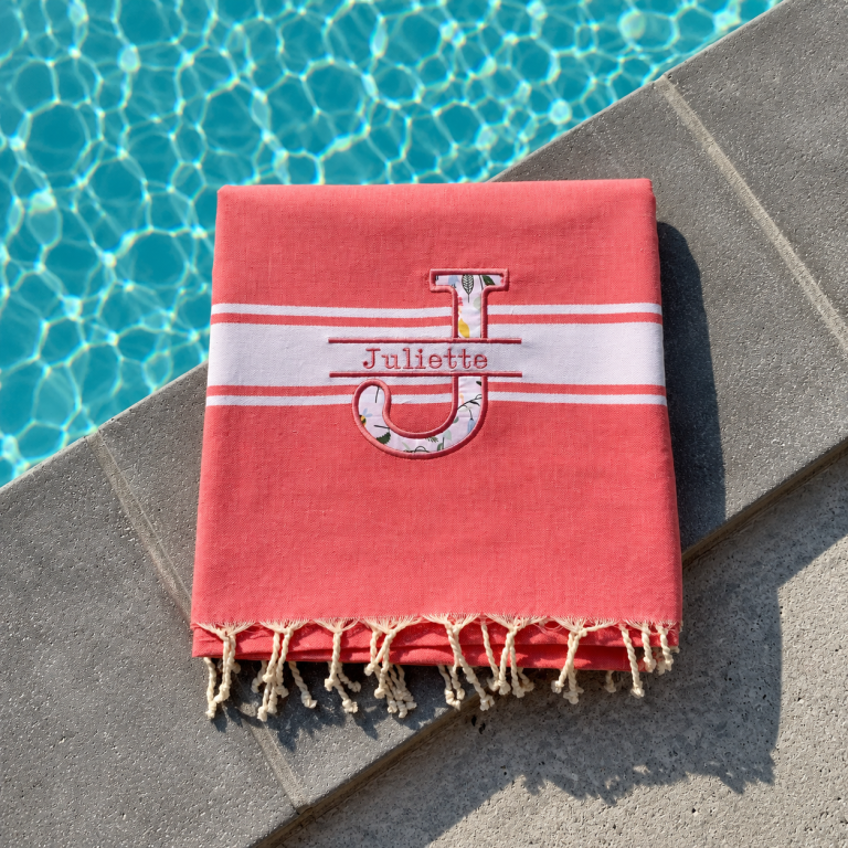 Serviette de plage/bain personnalisée avec prénom (fouta)