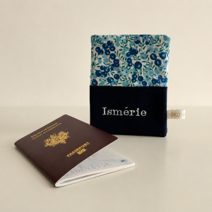 Protège-passeport personnalisé avec prénom brodé
